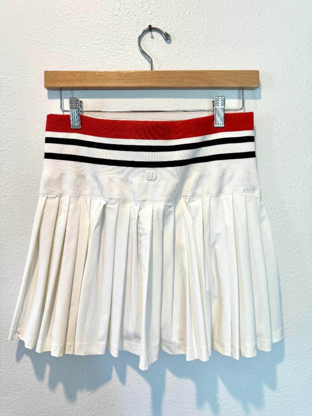 Wilson White Pleated Tennis Skirt L Built In Shorts w Pocket